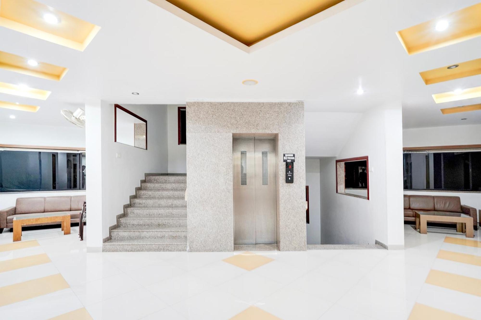 Super Townhouse Mg Road Porbandar Formerly Hotel Harmony Exteriör bild