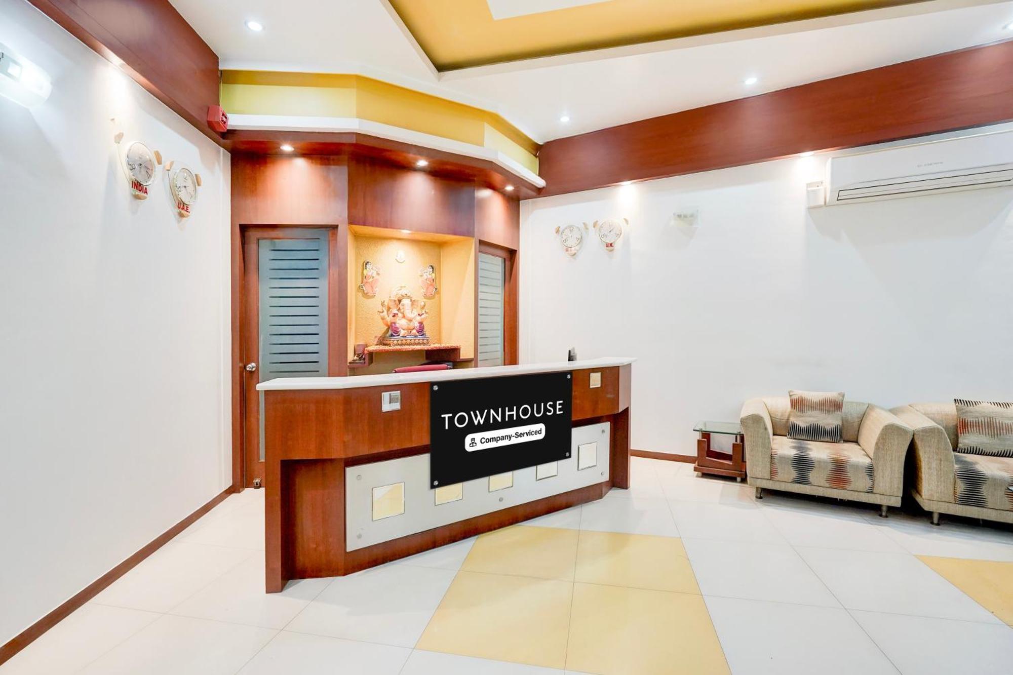Super Townhouse Mg Road Porbandar Formerly Hotel Harmony Exteriör bild